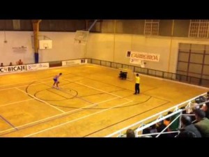 Falta directa fallada por Cerceda - Mataro