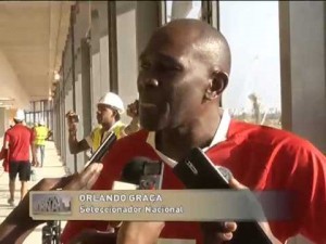 Los jugadores visitan el Arena de Luanda