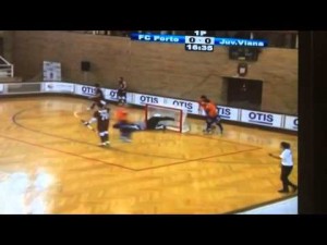 H&oacute;quei em patins: Torneio do Infante Sagres. Porto - Juventude de Viana. Golo Jorge Silva (27/09/15)