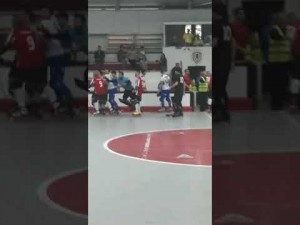 Lamentable enfrentamiento entre jugadores y aficionados en el Oeiras - Pa&ccedil;o de Arcos