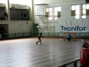 Penalti marcado en el 1&ordm;Torneo Cira H&oacute;quei 2011.